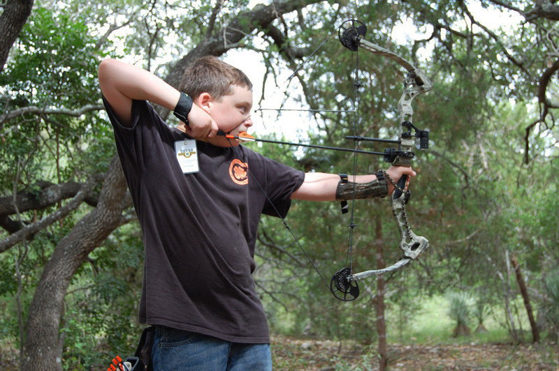 LEARNING ABOUT HUNTING COMPOUND BOW